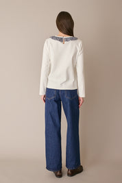 T-shirt a maniche lunghe con colletto volant