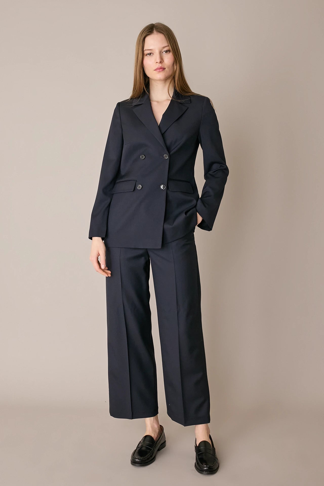 Pantaloni timeless in fresco lana