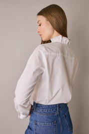Camicia con colletto volant e profili a contrasto