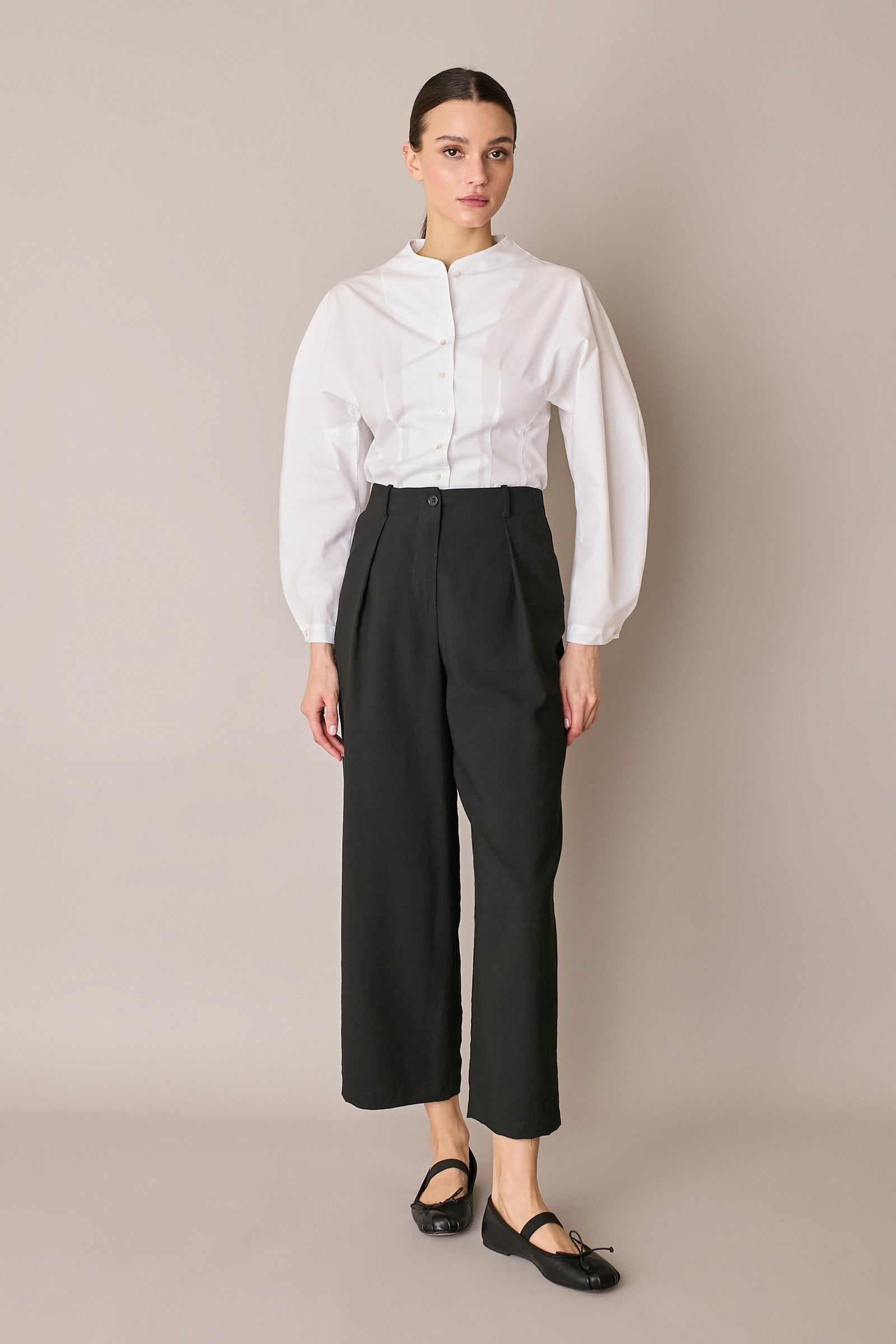 Camicia in cotone con maniche scultoree