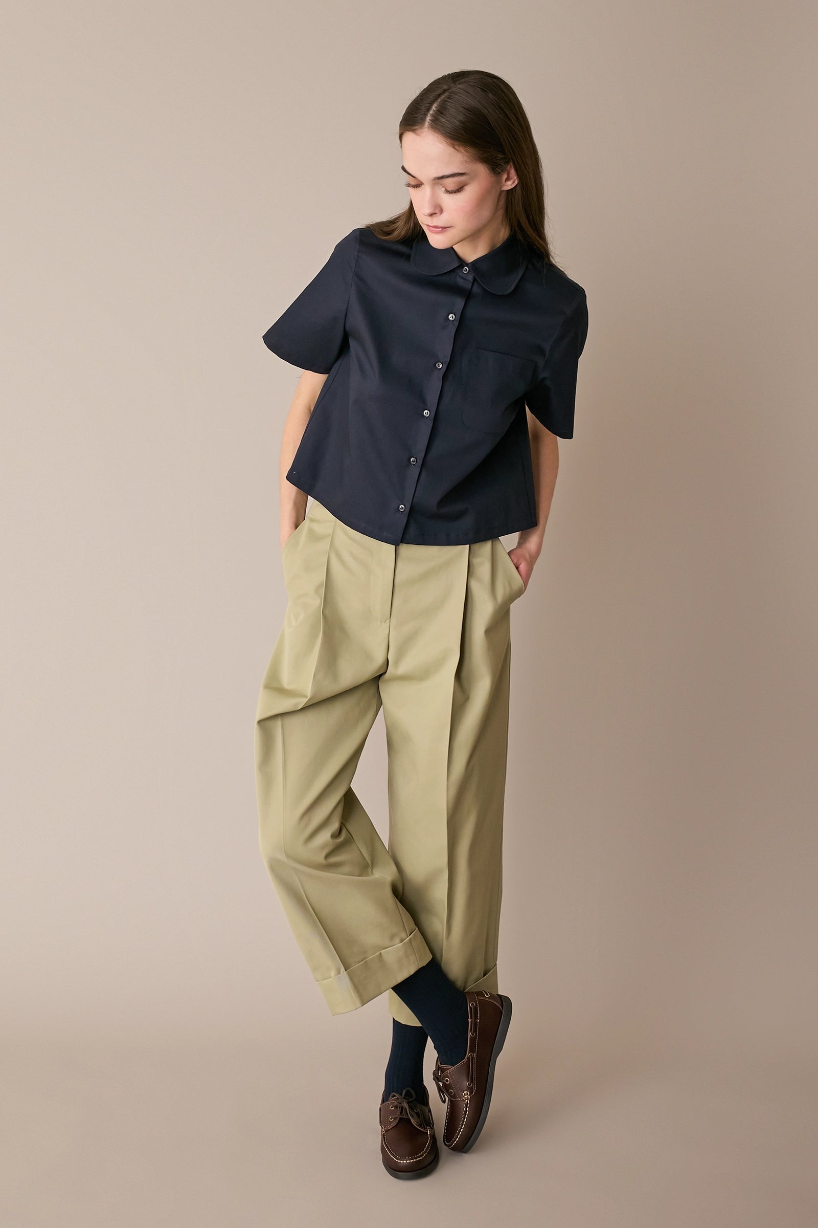 Camicia boxy in cotone con colletto stondato