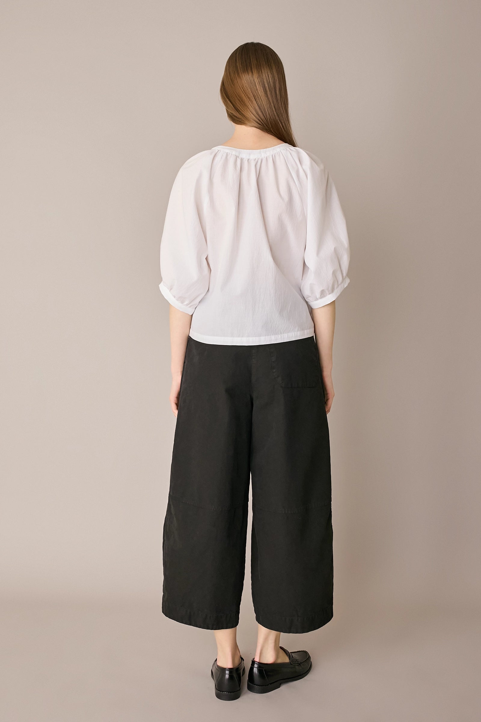 Top in cotone con bottoncini rivestiti