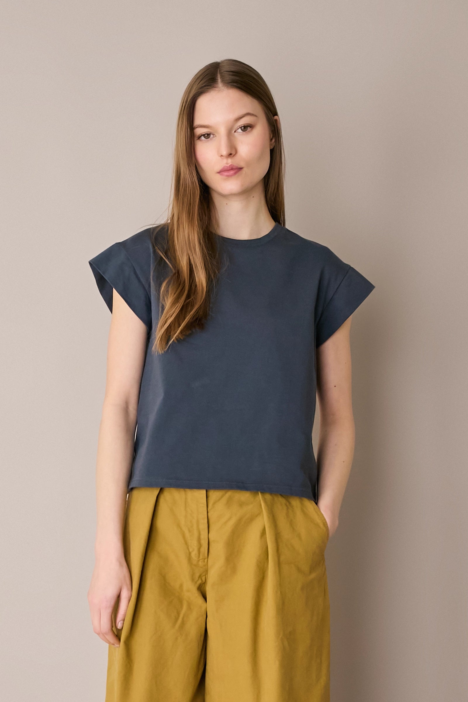 T-shirt con maniche a kimono