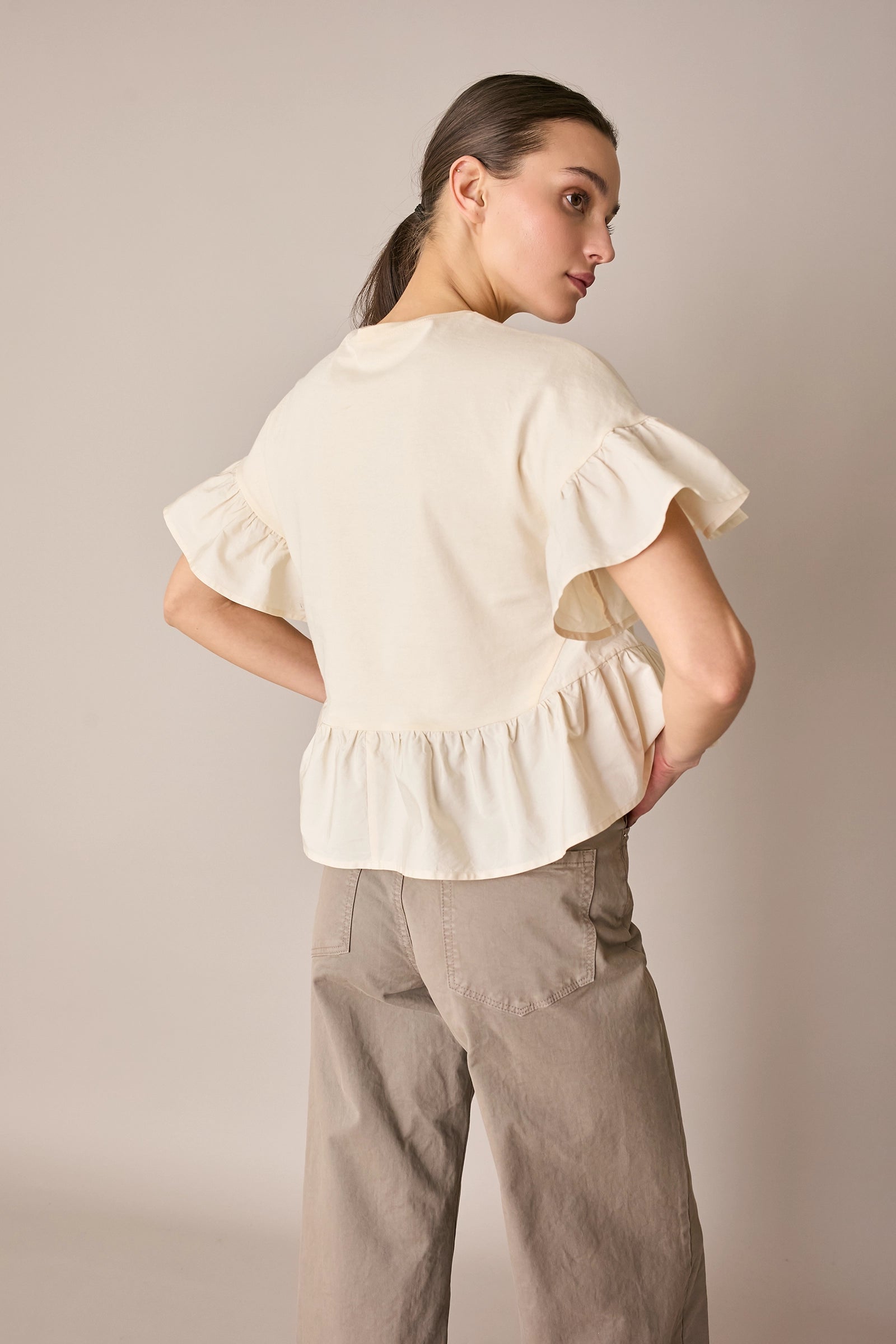 T-shirt with contrast ruffles