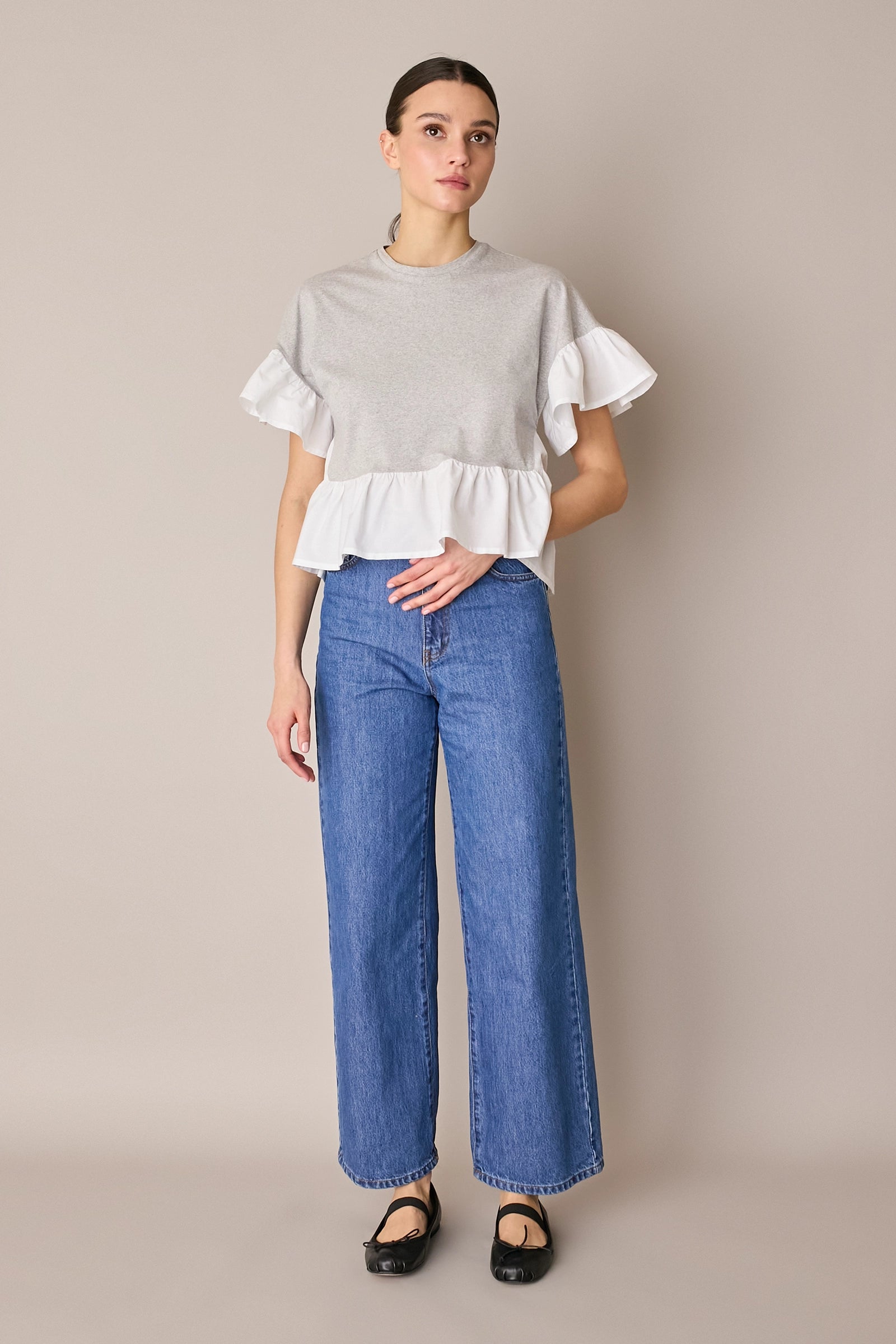 T-shirt with contrast ruffles