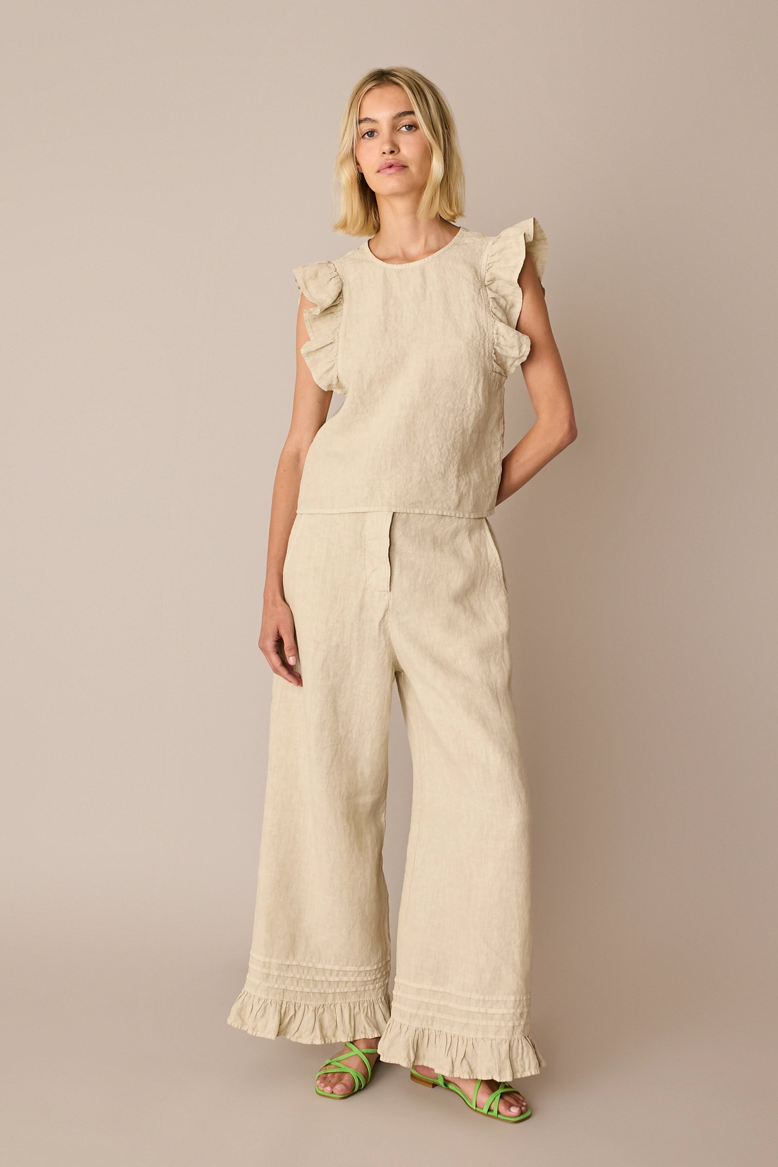 Linen ruffle sleeve top