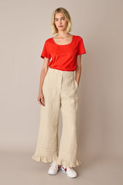 T-shirt con scollo ampio