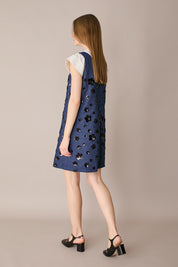 Abito in denim con ricami paillettes