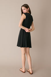 Stretch dress with twisted neckline