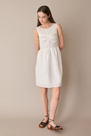 Linen dress with Valenciennes lace