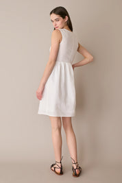 Linen dress with Valenciennes lace