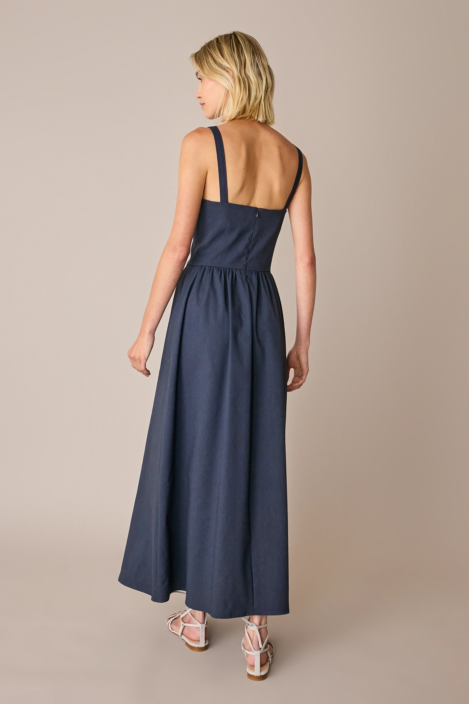 Abito lungo in lino stretch