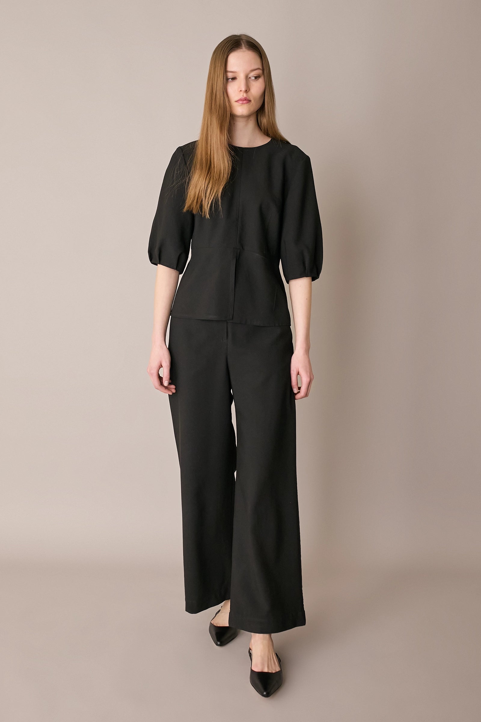Fluid trousers with elasticated waist
