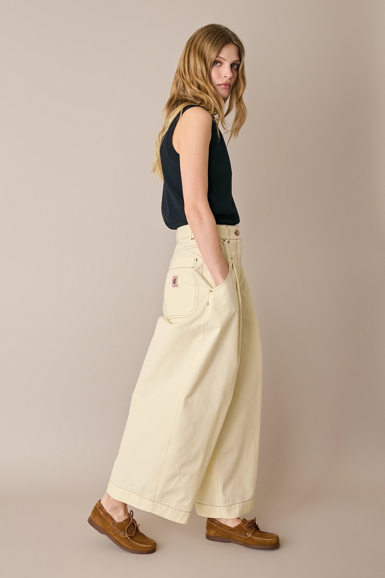 Pantaloni con impunture a contrasto – Everyday Wear