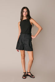 Pleated shorts