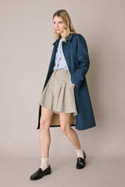 Water-resistant trench coat