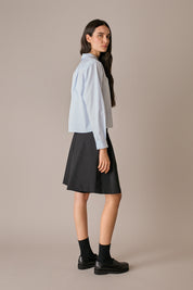 camicia con colletto stondato da ufficio, righine bianco-azzurro