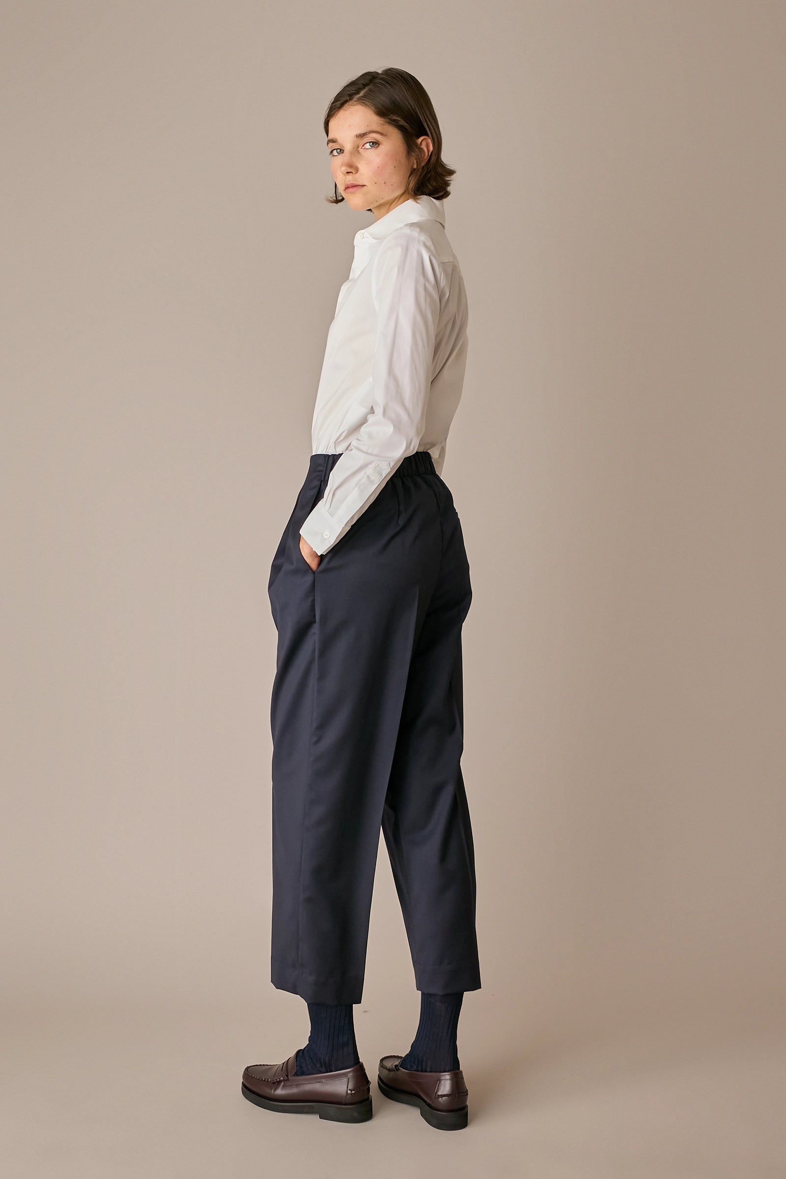 camicia in cotone stretch con colletto stondato righe blu-bianco, colletto stondato