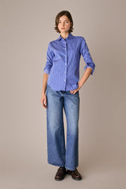 camicia in cotone stretch con colletto stondato righe blu-bianco, orlo stondato