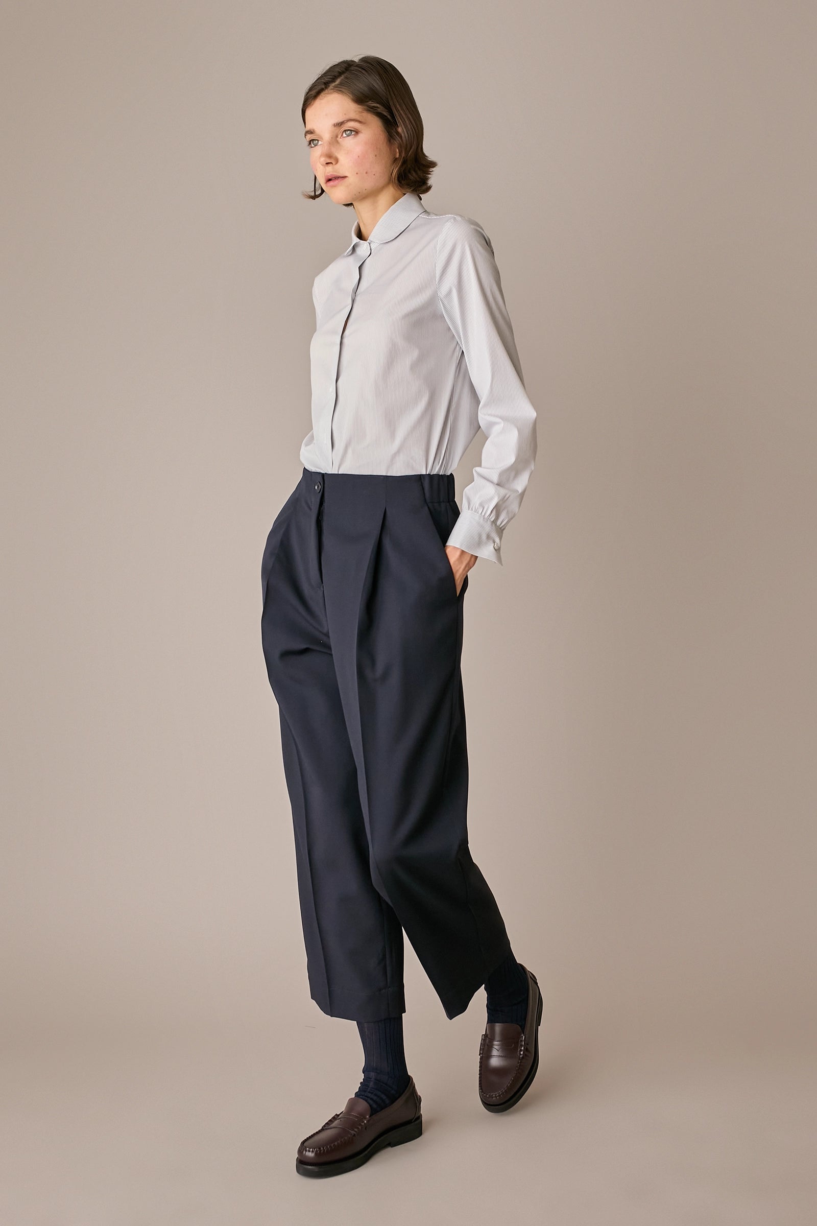 pantaloni in lana con vita elastica notte, modello a gamba dritta