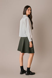 bermuda in lana elasticizzata bosco, modello a trapezio