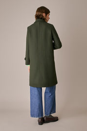 cappotto in lana vergine, abbottonatura frontale, verde bosco