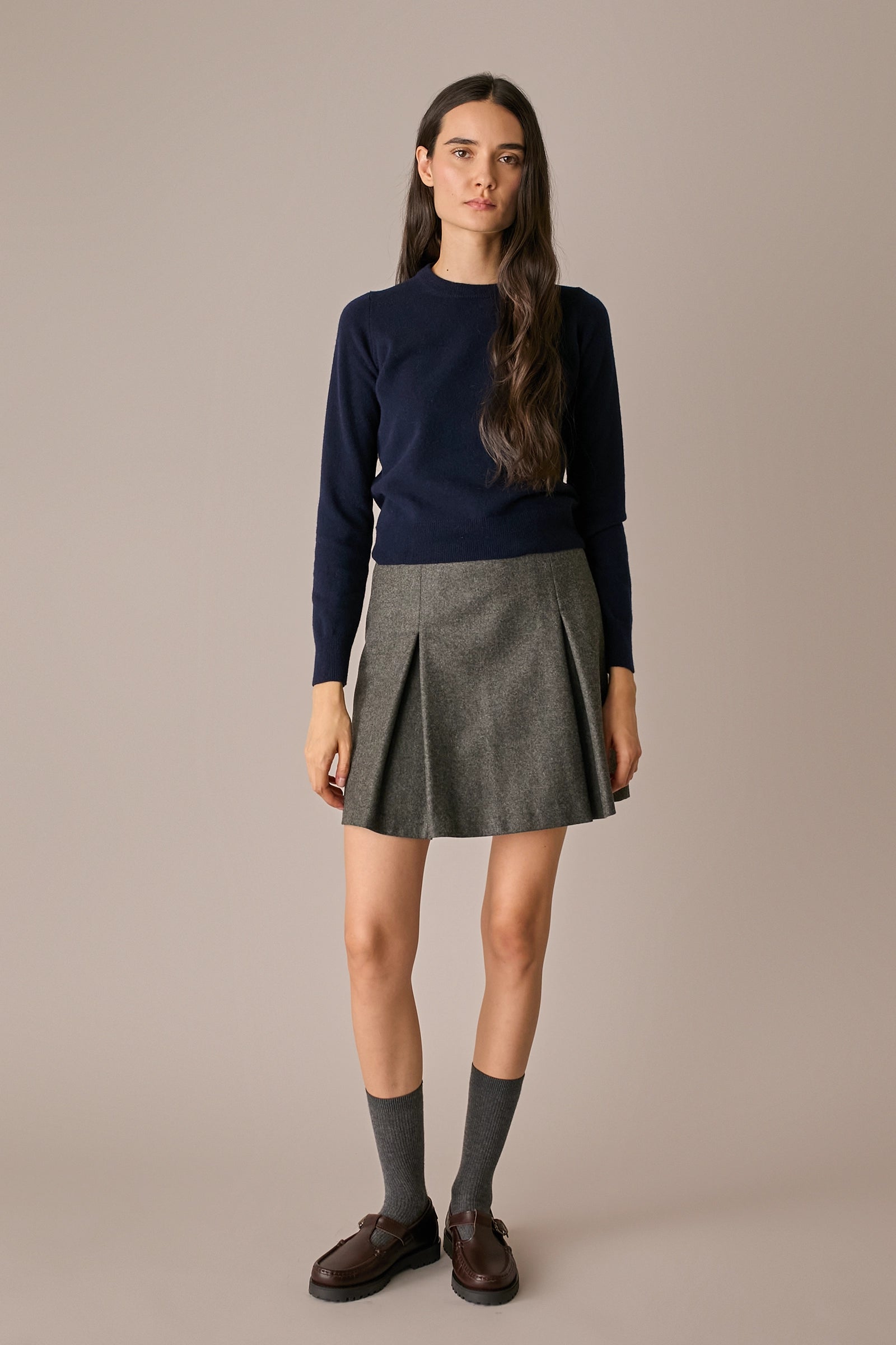 gonna in lana con martingale, chiusura con zip, grigio scuro