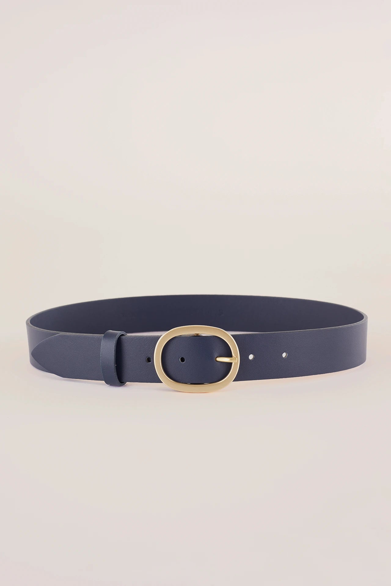Cintura in pelle con fibbia ovale