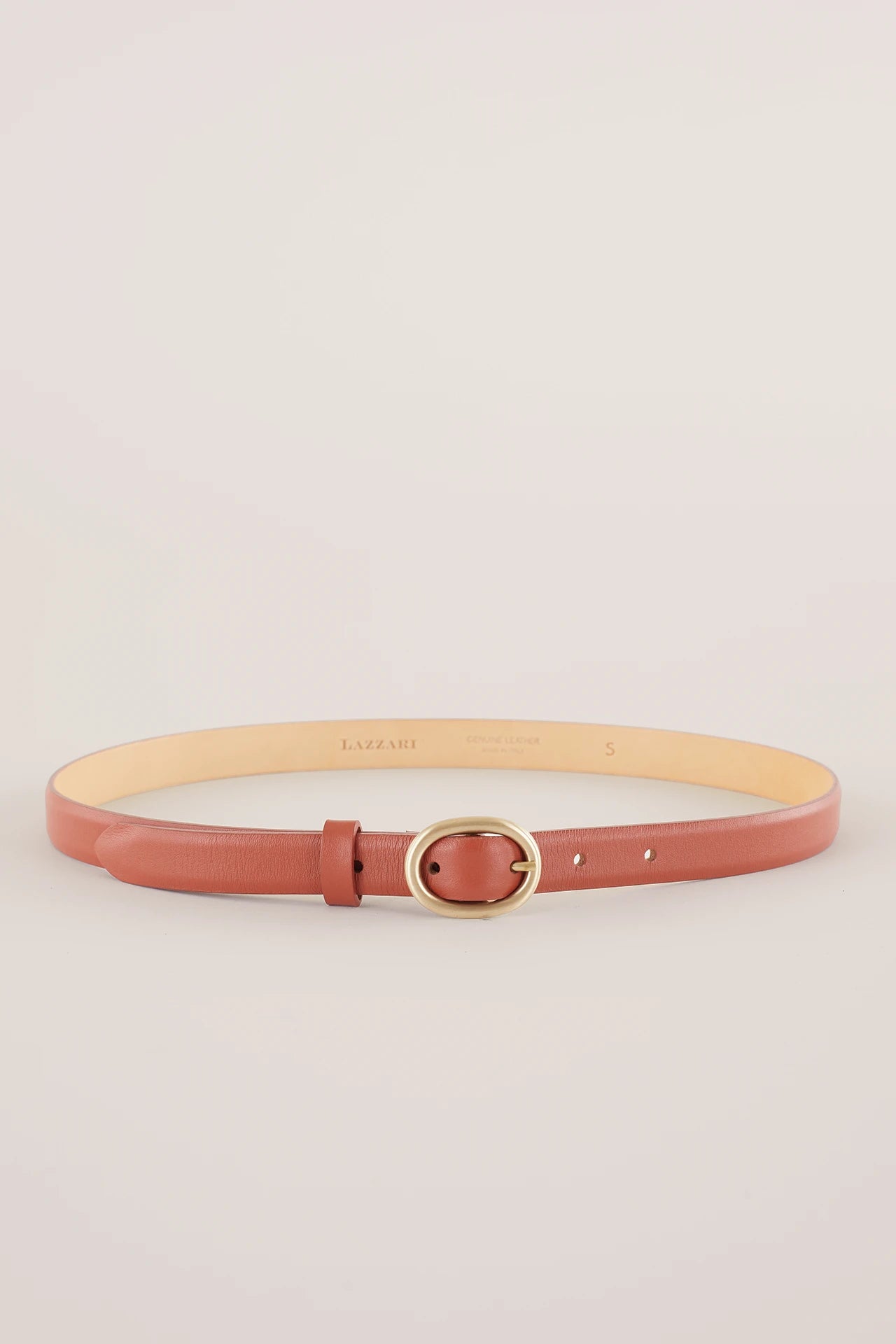 Cintura sottile con fibbia ovale