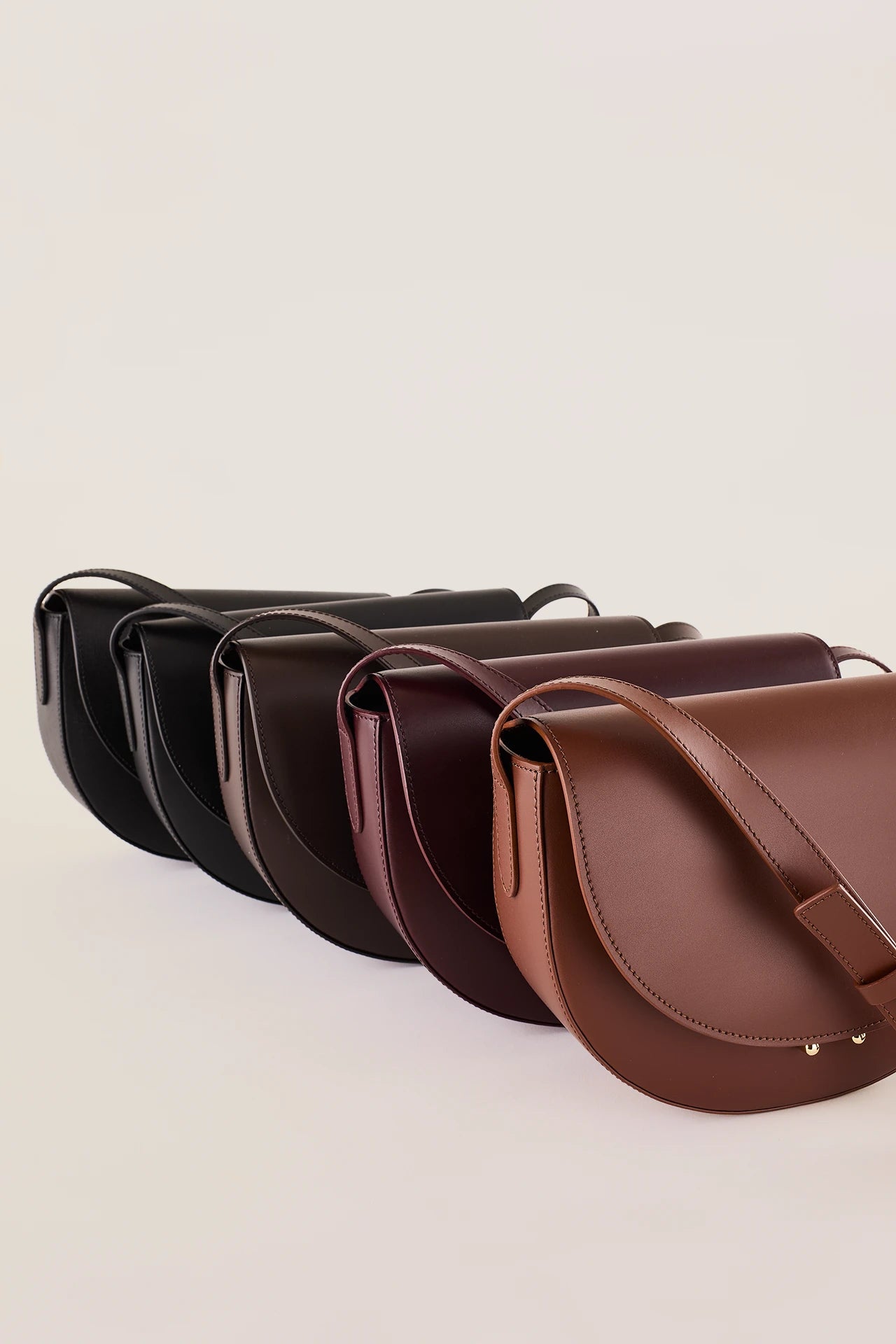 Borsa mezzaluna