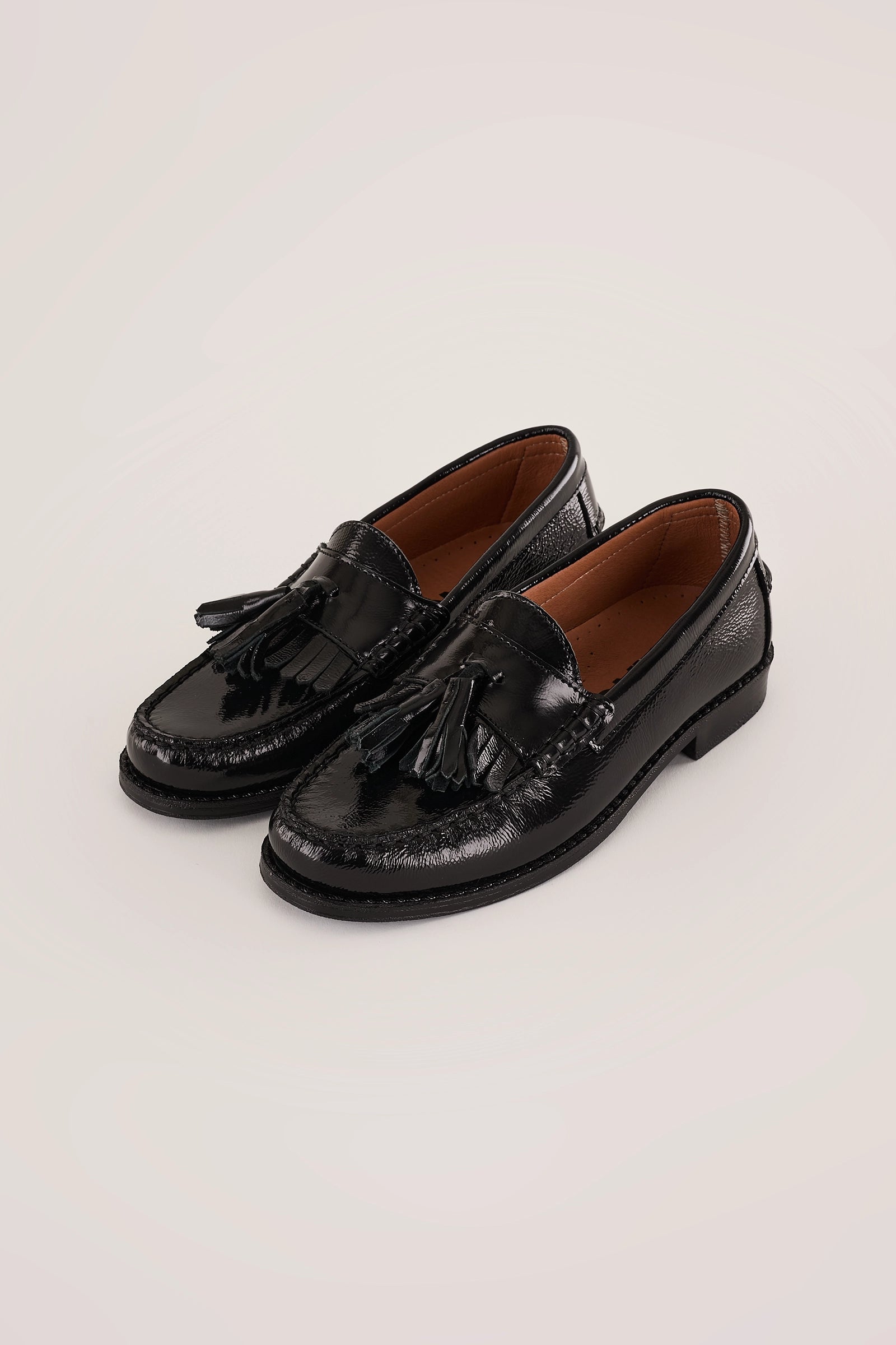 Patent leather tassel loafers – Bianco