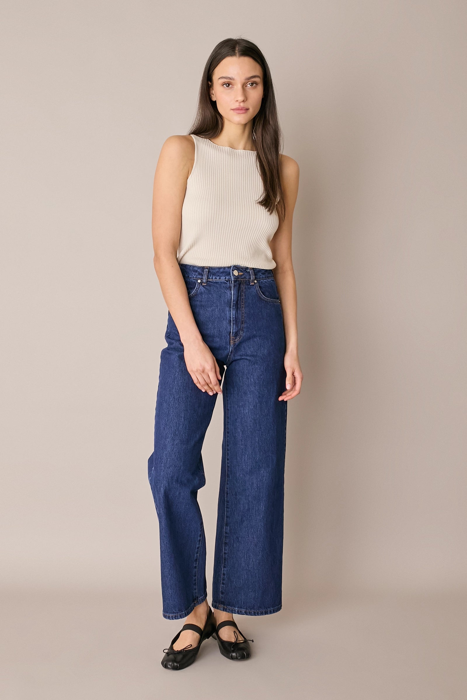 Ribbed boat-neck top