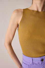 Ribbed boat-neck top