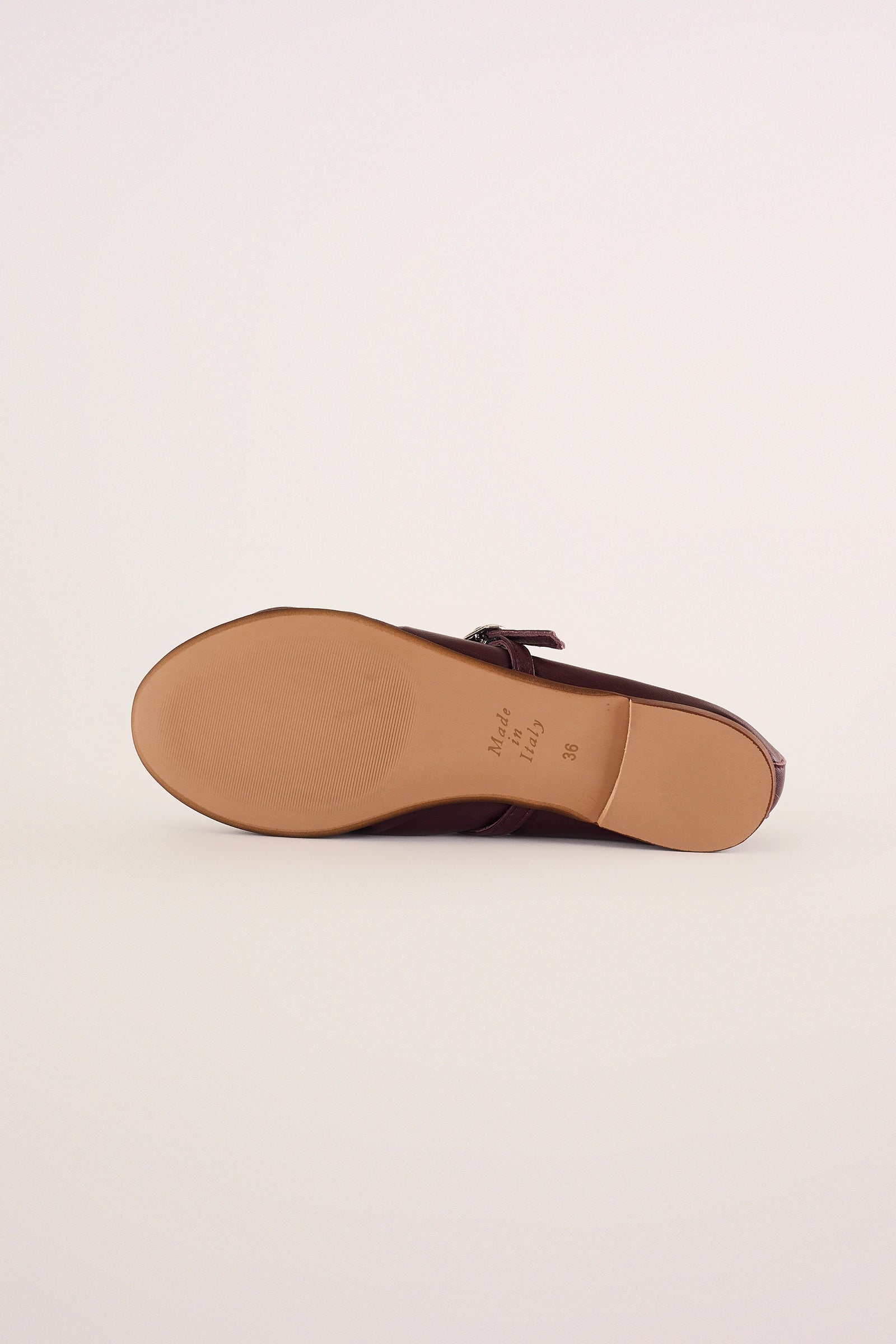 Ballerine in nappa con cinturino