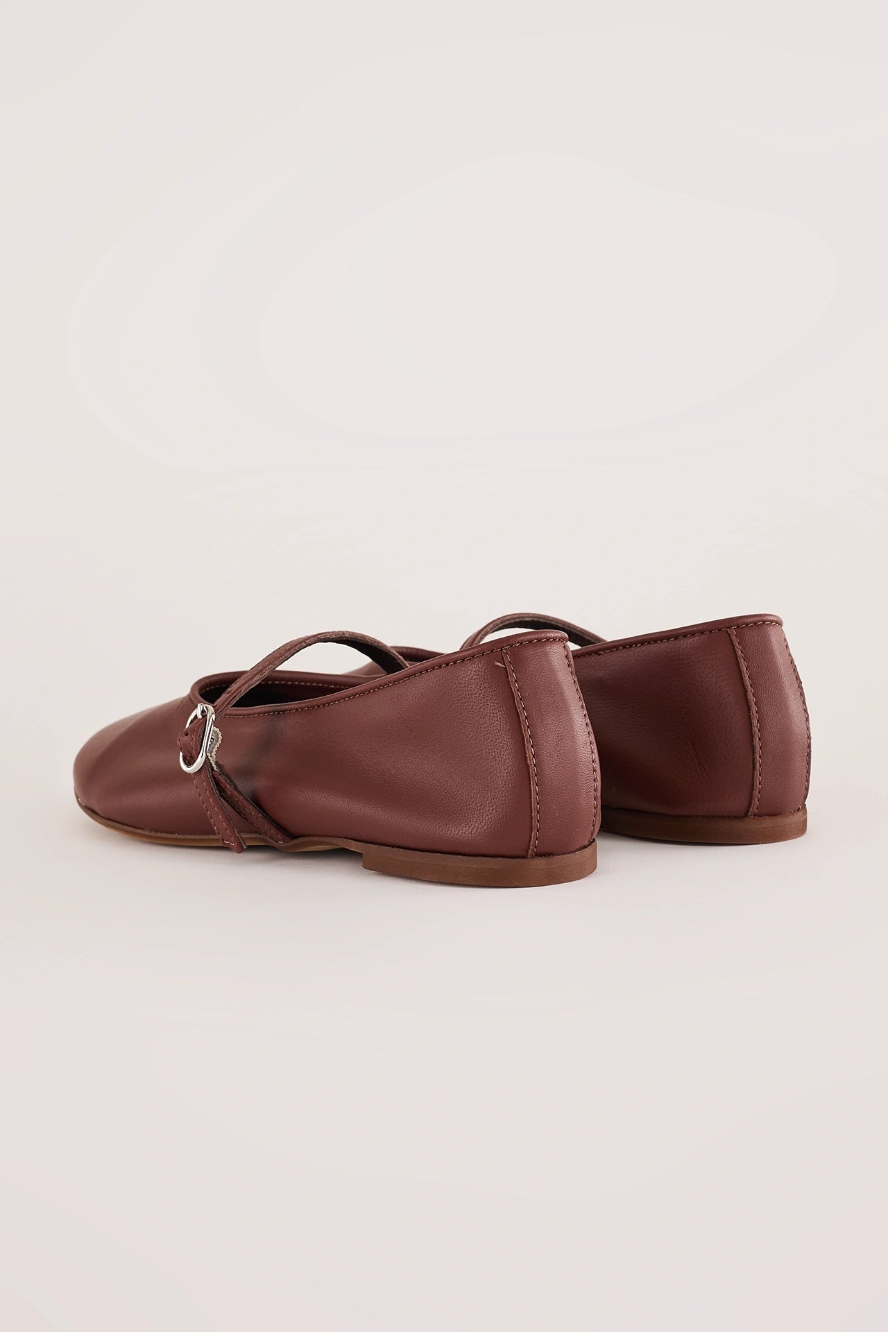 Ballerine in nappa con cinturino