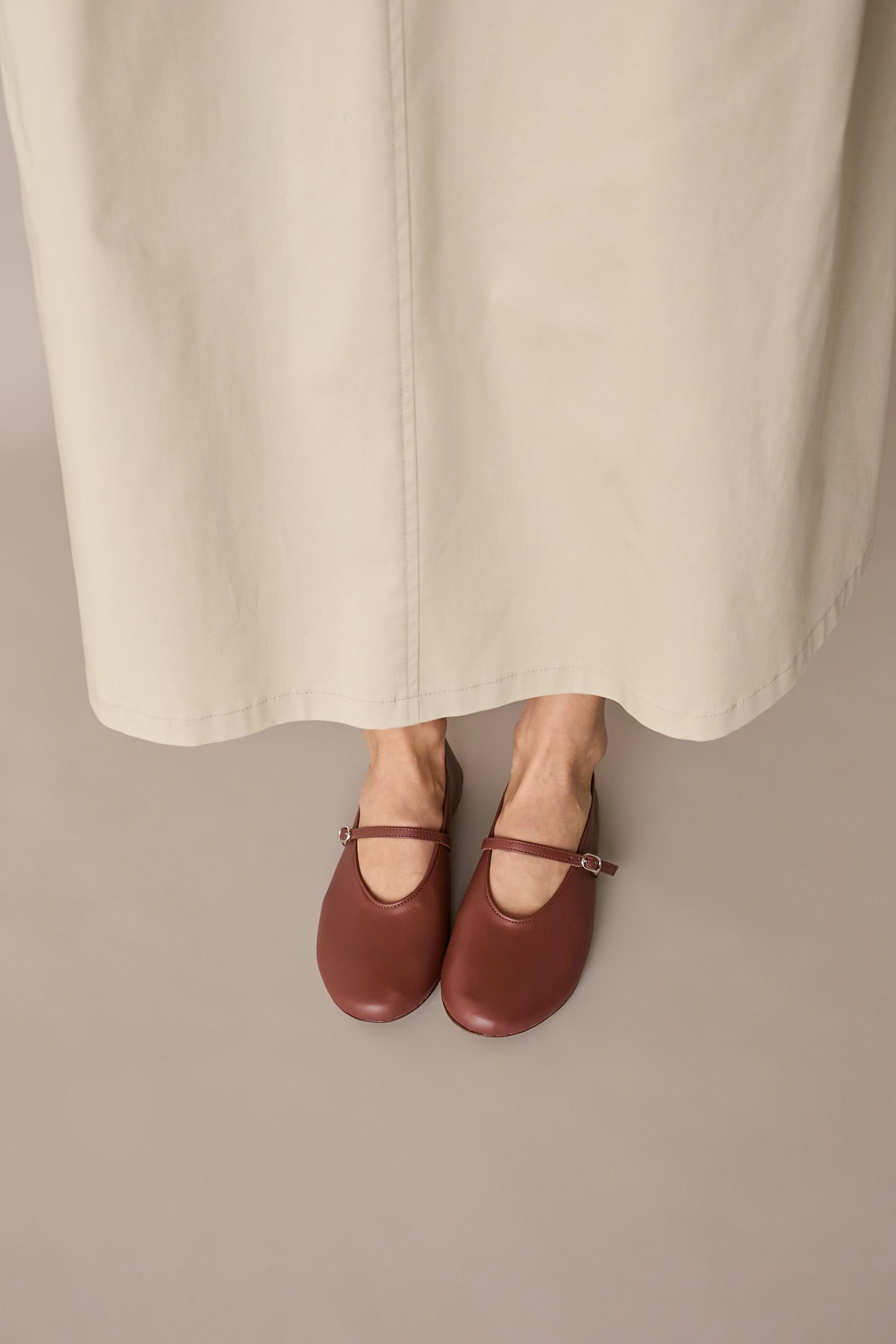 Ballerine in nappa con cinturino