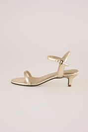 Sandali con kitten heel