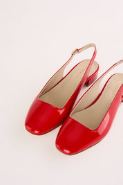 Square neckline slingback