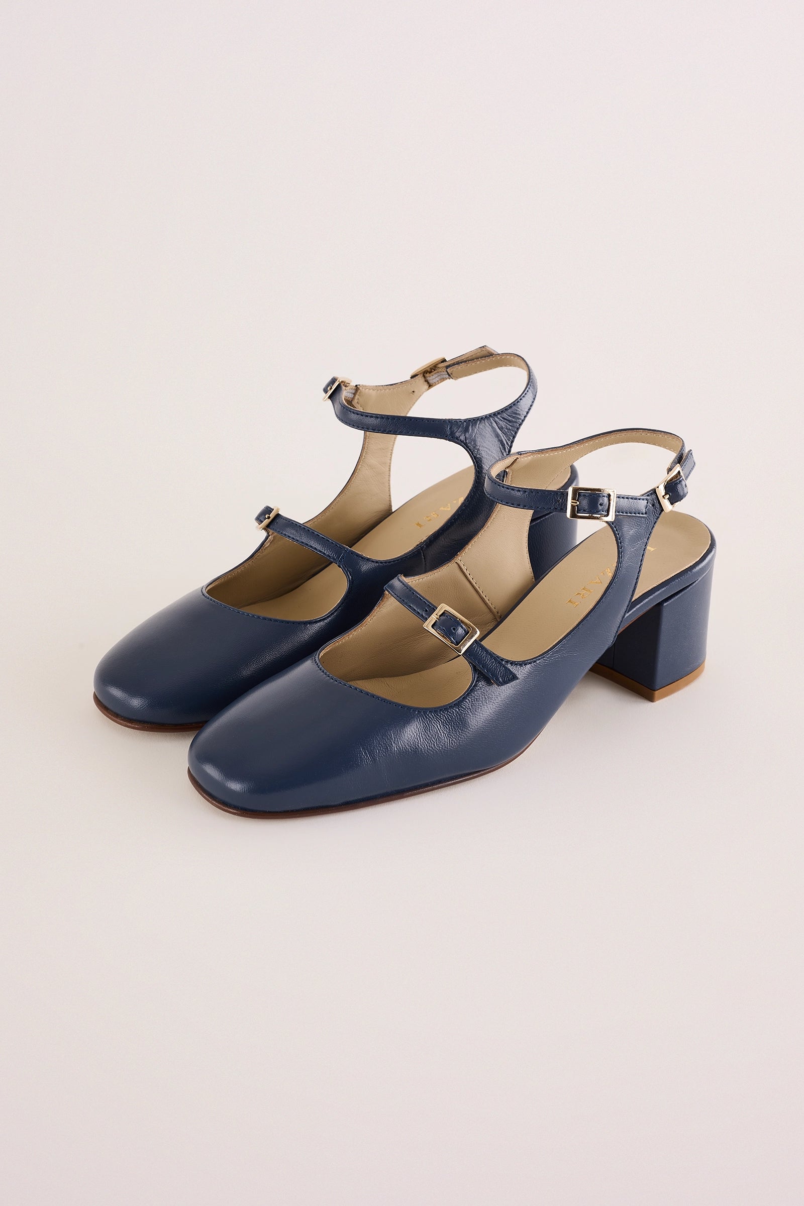 Slingback con tacco 5 cm e doppio laccetto