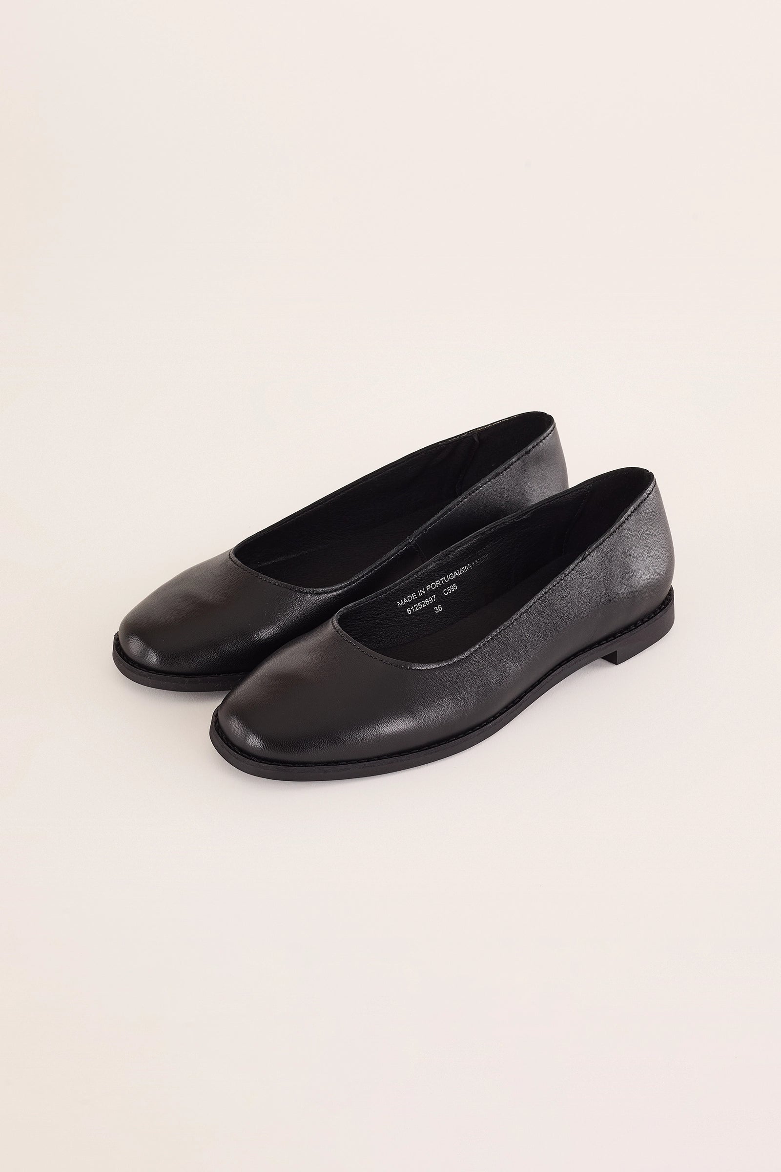 ballerine con fondo in gomma – cashott copenhagen nero, pelle scamosciata