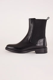 chelsea boots con fondo in gomma nero, vera pelle