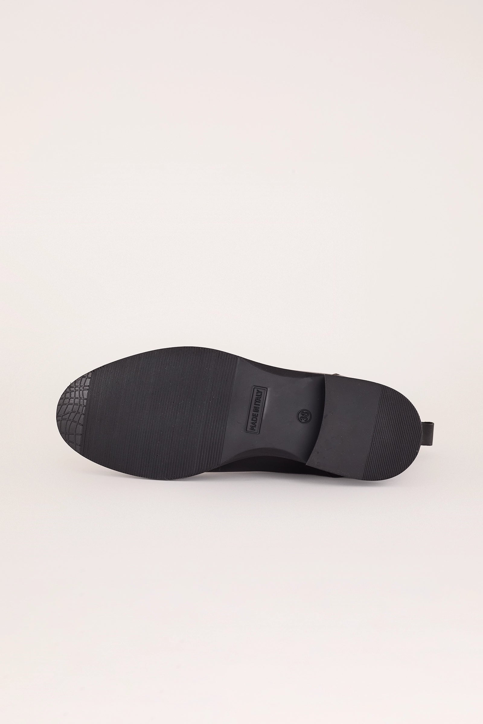 chelsea boots con fondo in gomma nero, suola in gomma