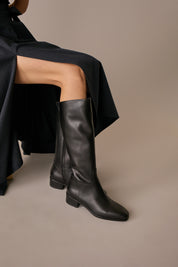 stivali con fondo in gomma tacco 4 cm nero, made in italy