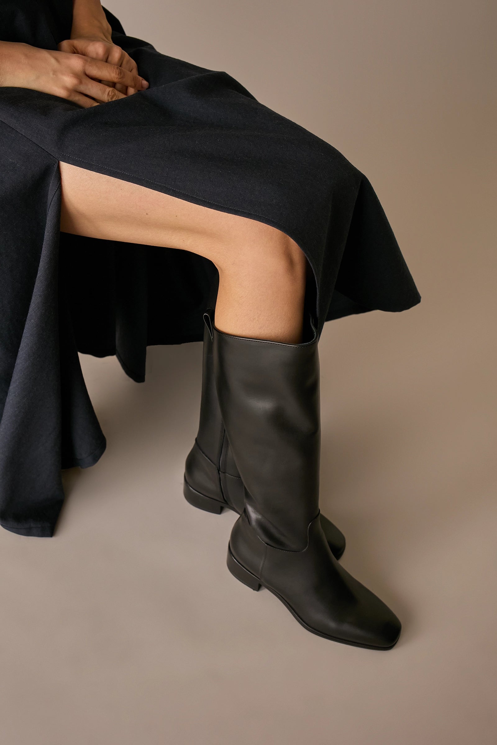 stivali con fondo in gomma tacco 4 cm nero, made in italy, lazzari