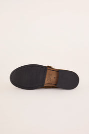 mocassini t-bar con suola in cuoio abrasivato nero, made in italy