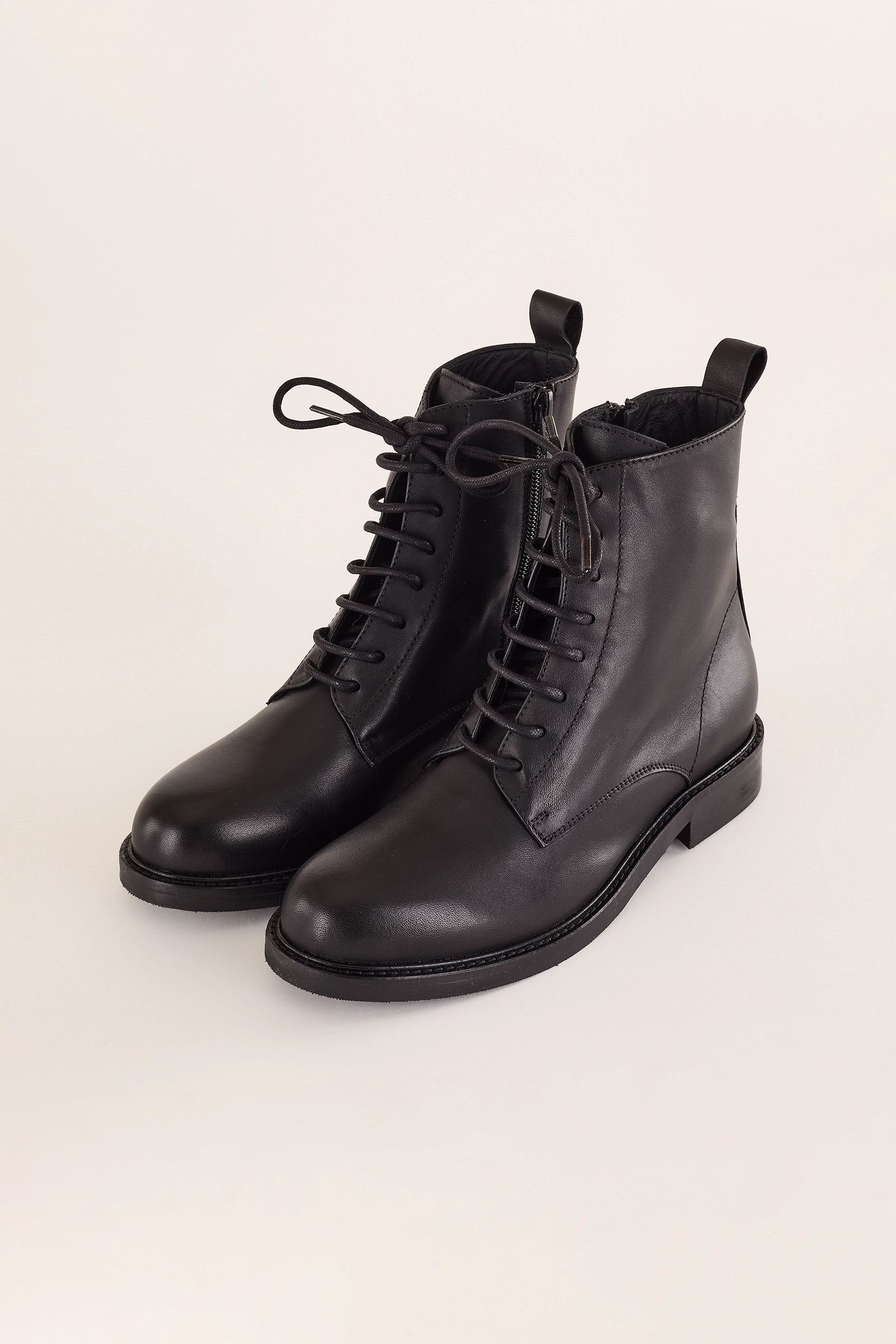 stivaletti stringati nero, made in italy