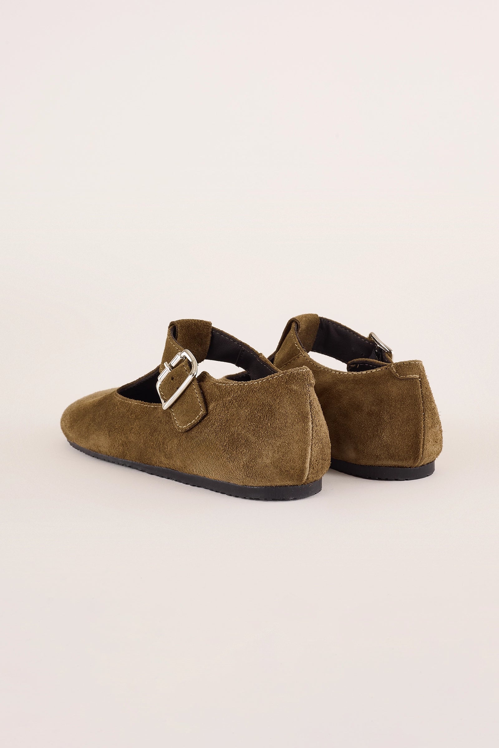 scarpe t-bar con suola in gomma camoscio tabacco, vera pelle