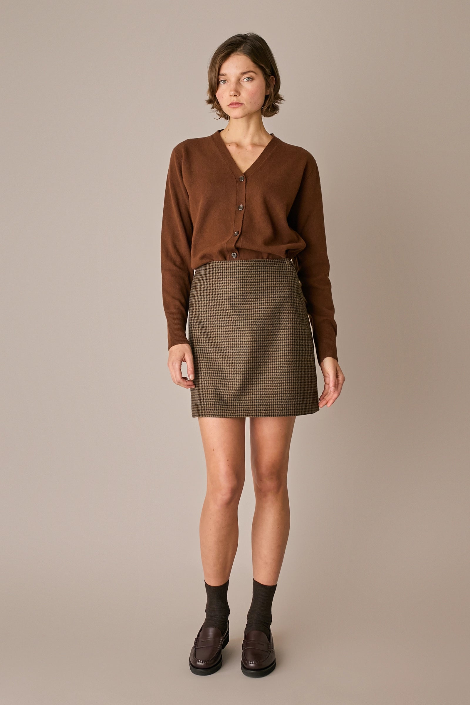 cardigan in lana con scollo a v, made in italy, marrone