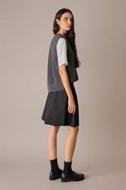 gilet con scollo a v in lana a costine, spacchi laterali, grigio scuro